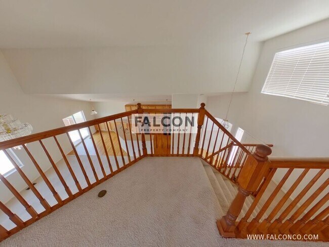 Building Photo - 6536 Graymont Dr