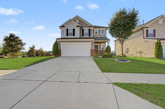 Building Photo - Spacious 4-Bedroom Home w/ Loft
