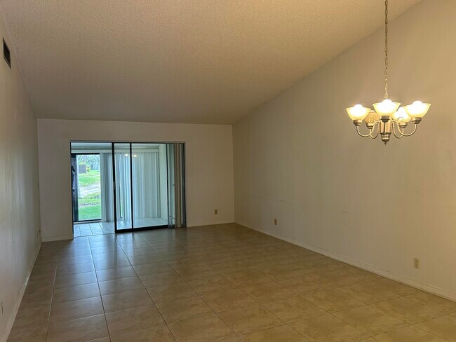 Building Photo - 4864 Sable Pine Cir