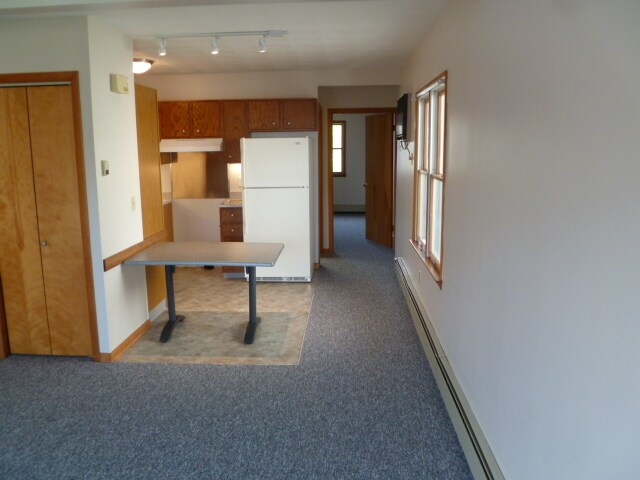 2E-Dining Area - 1303 Jenkins St