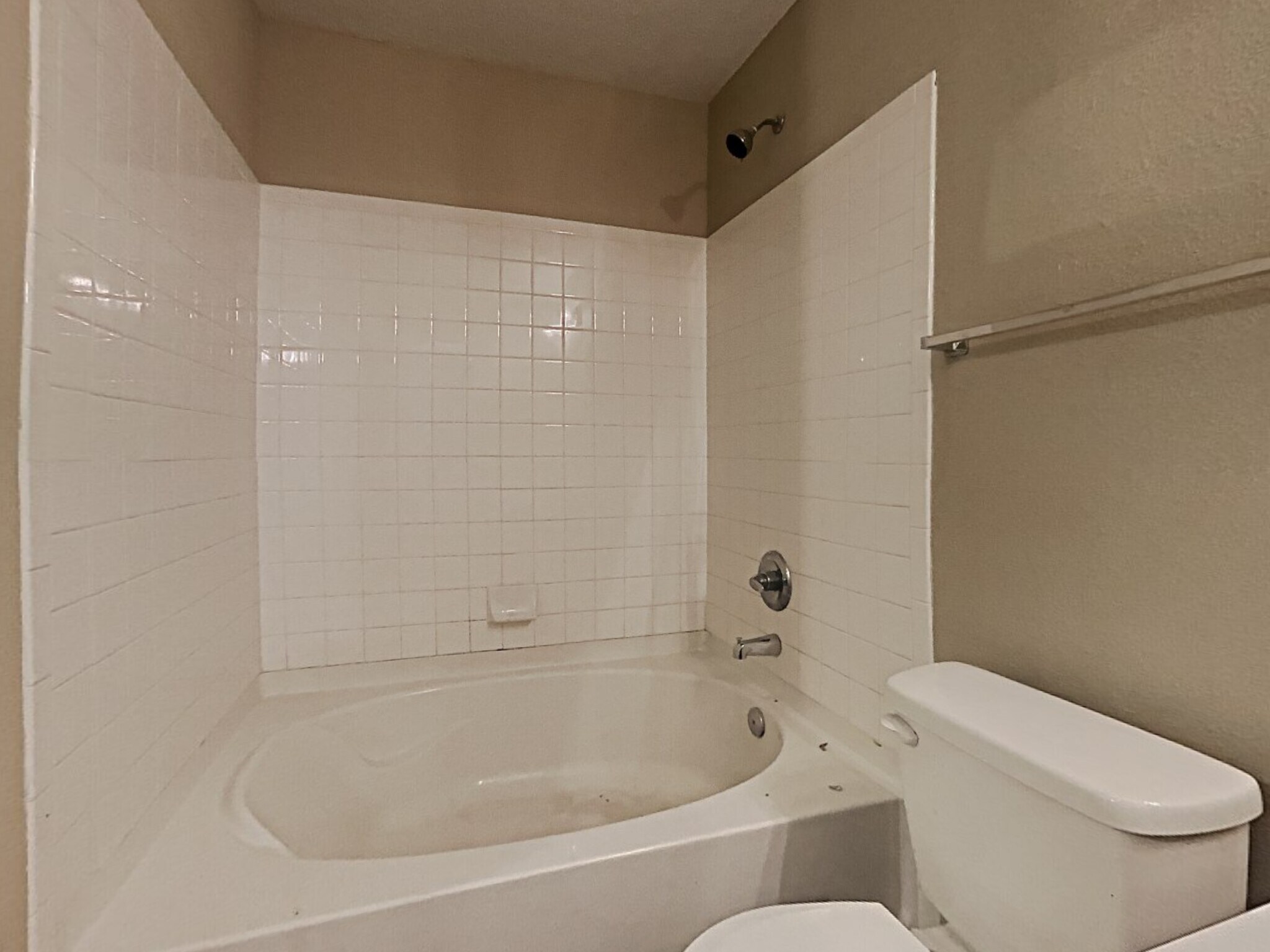 Building Photo - 6886 Merritt Ridge Way