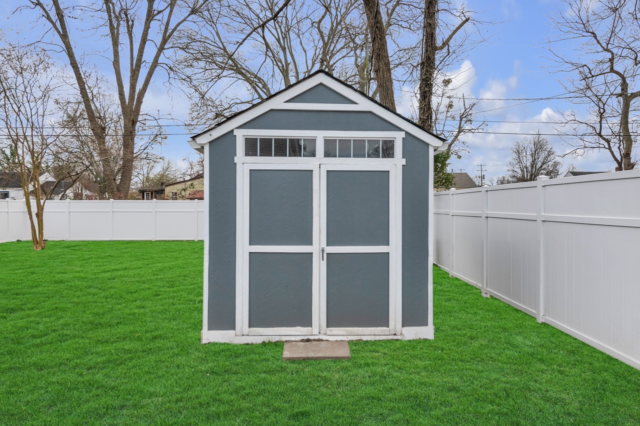 Building Photo - 8 E Preston St