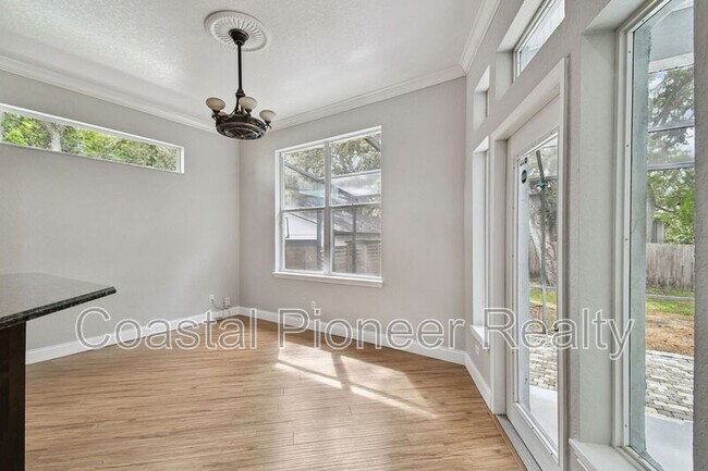 Building Photo - 6105 S Elkins Ave