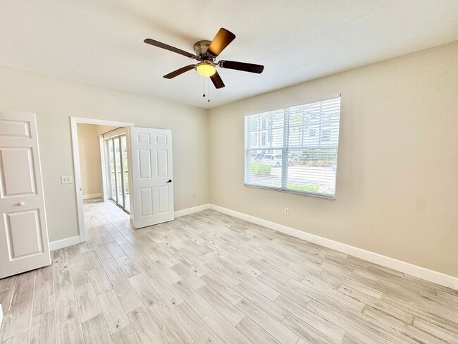 Building Photo - ** FAIRWAY PRESERVE ** 2 BED / 2 BATH COND...