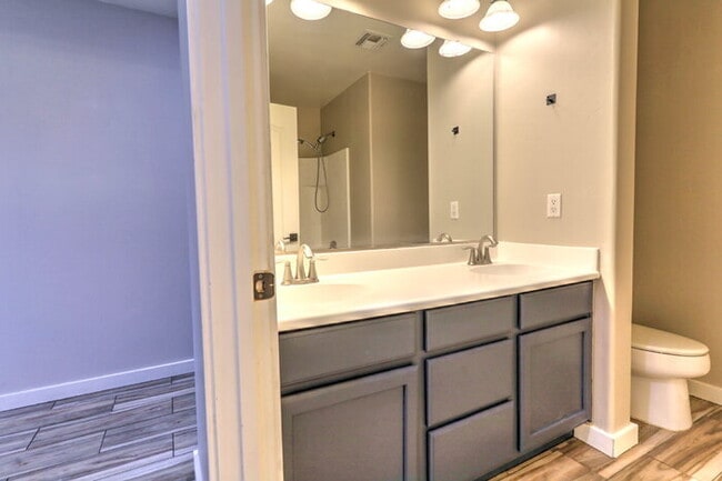 Building Photo - Madera Highlands