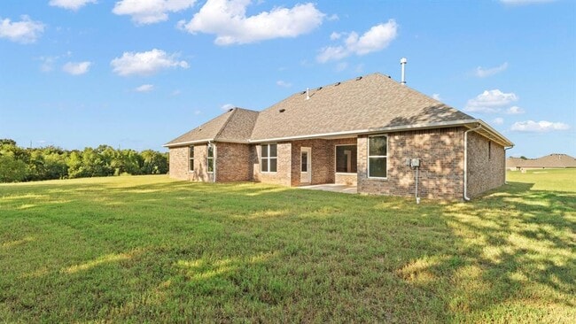 Building Photo - 17857 Salem Rd