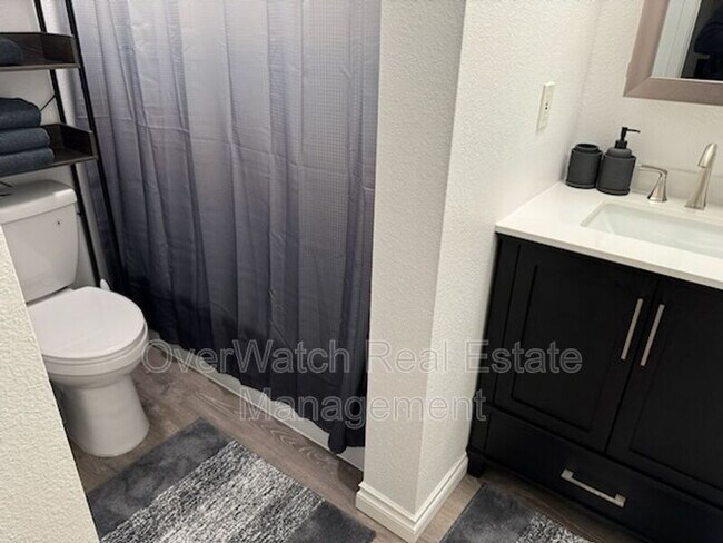 Building Photo - 4620 Reka Dr