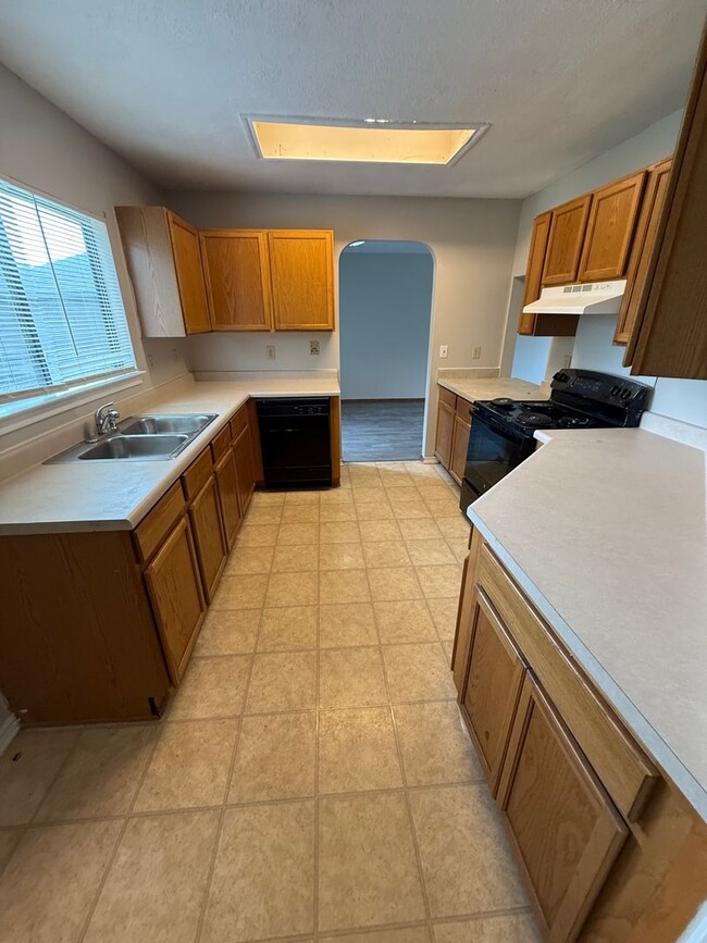 Building Photo - 10735 Juniper Pass