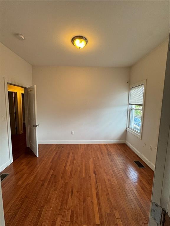 Building Photo - 255 Waterman St