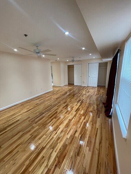 Building Photo - 93 Osborne Ter