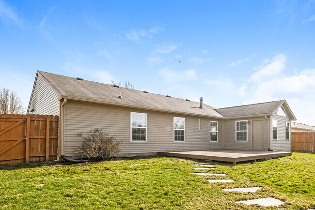 Building Photo - 17722 Sanibel Cir