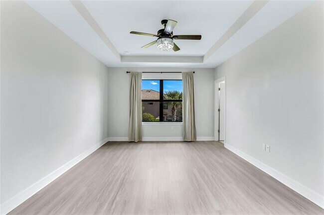 Building Photo - 4828 Chantilly Rd