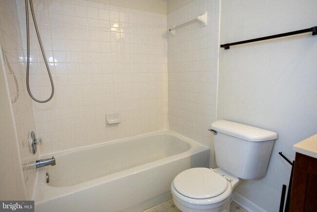 Building Photo - 1411 Campbell Ct NE