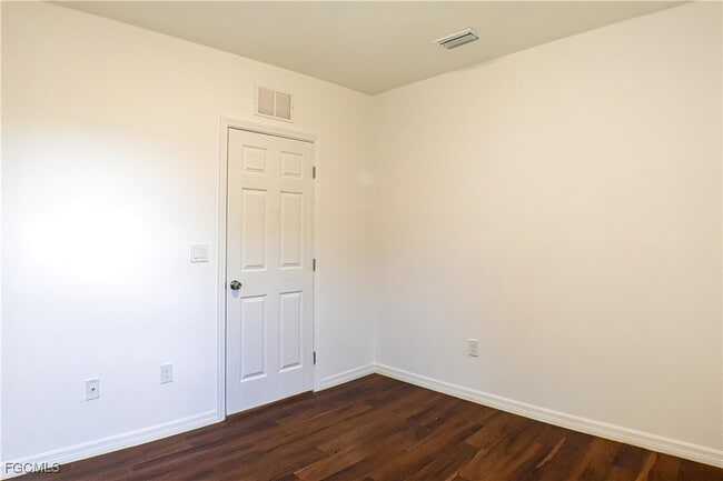 Building Photo - 3309 Armstrong Ct