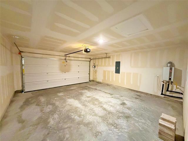 Building Photo - 2203 Heatwave Ln