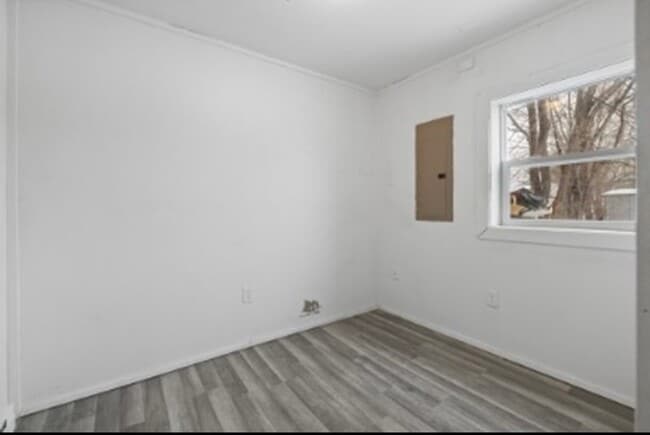 Building Photo - 904 Willsie Ave