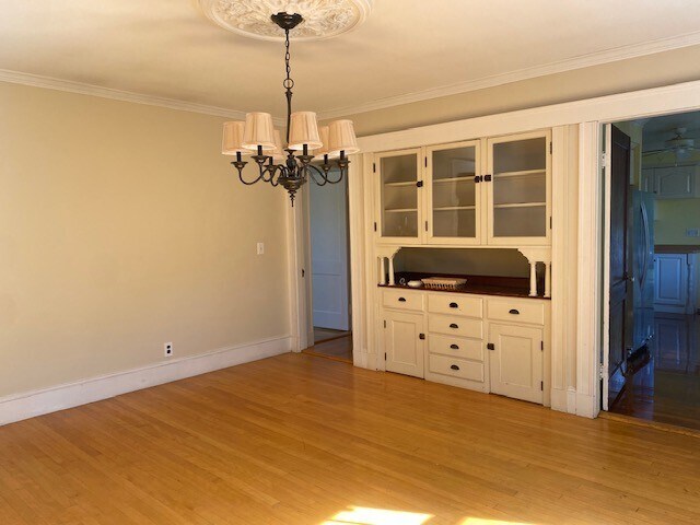 Building Photo - 1096 Highland Ave