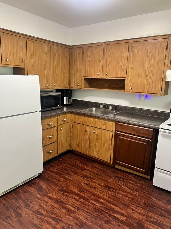 Building Photo - 21 Pavilion Rd