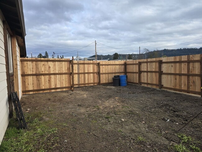 Building Photo - 69 Rose Ave