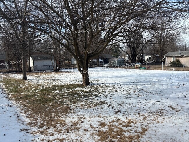 Building Photo - 1206 S Murray Ave