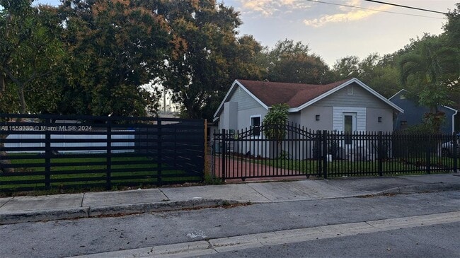 Primary Photo - 1983 NW 46th St