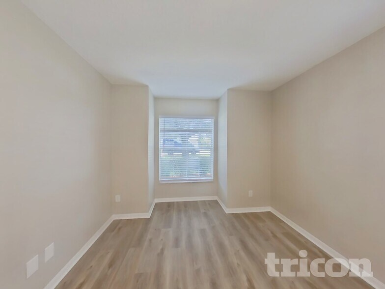 Building Photo - 744 Tranquility St