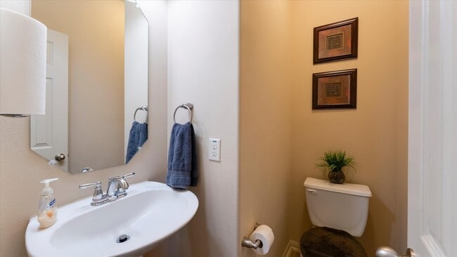 Building Photo - 17915 Quiet Loch Ln