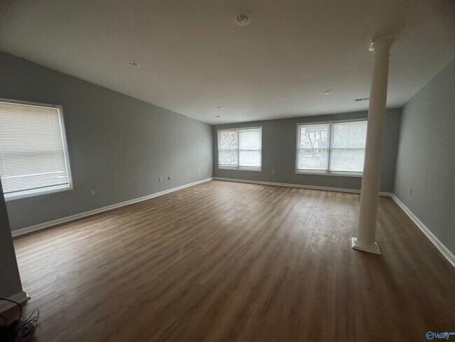 Building Photo - 108 Suffolk Dr