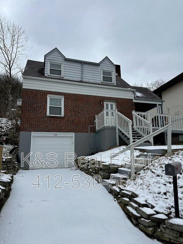 Building Photo - 308 Marie St