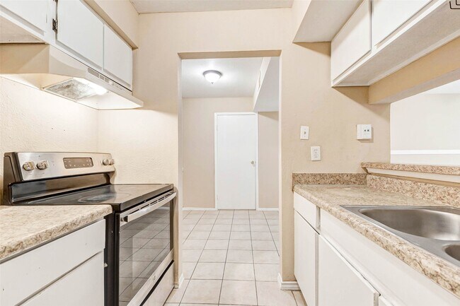 Building Photo - 12527 Ashford Meadow Dr
