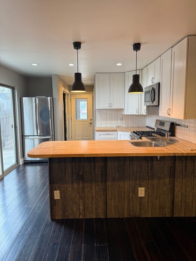 Building Photo - Updated ADU in West Santa Rosa for Rent! U...