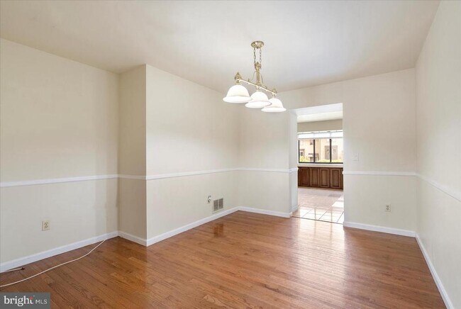 Building Photo - 416 Five Farms Ln