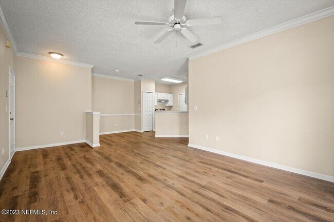 Building Photo - 3938 Hendricks Ave
