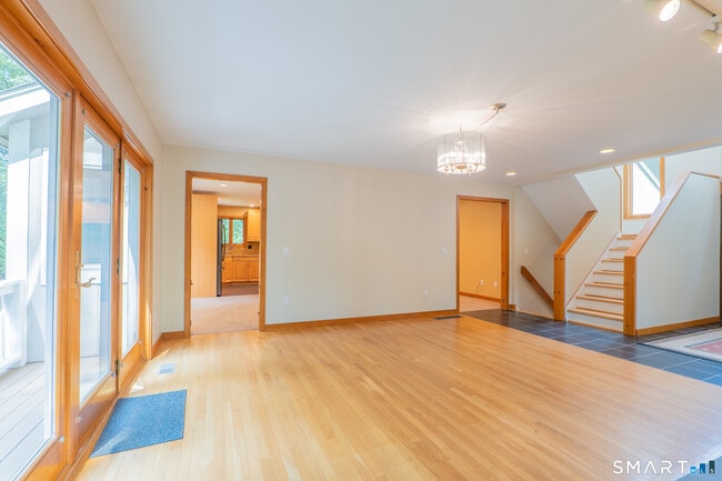 Building Photo - 32 Horseshoe Ridge Rd