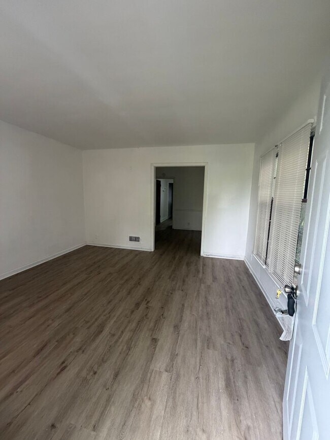 Building Photo - 3461 Dequincy St