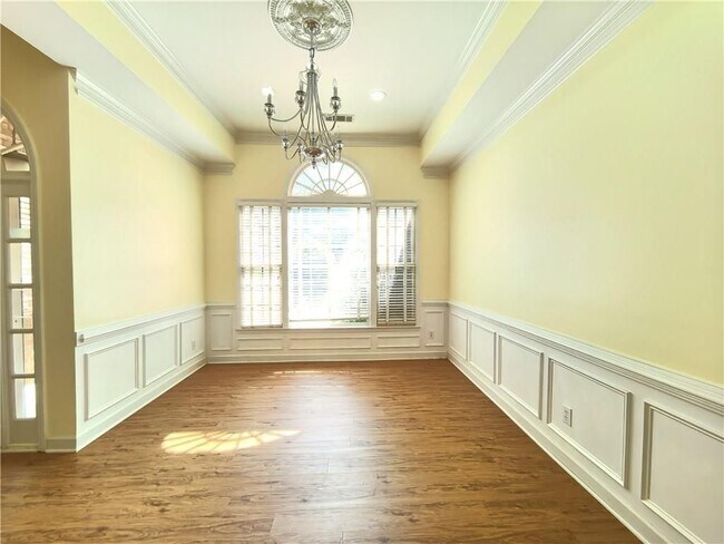 Building Photo - 4009 Treemont Ln