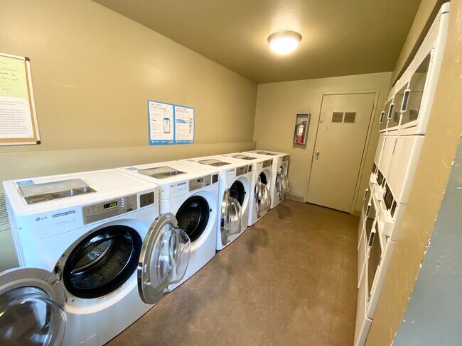 Building Photo - 31003 14th Ave S