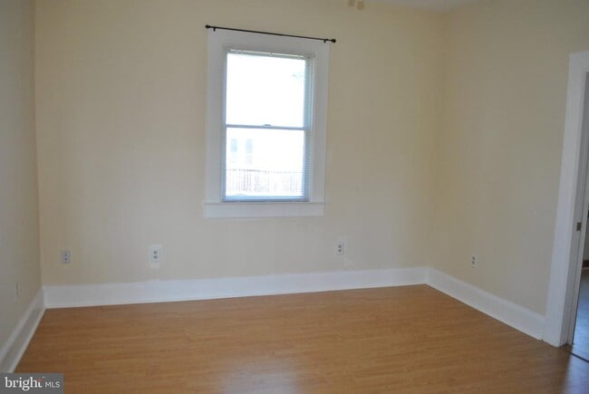 Building Photo - 8611 Anderson Ave