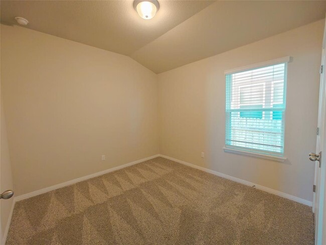 Building Photo - 505 View Dr