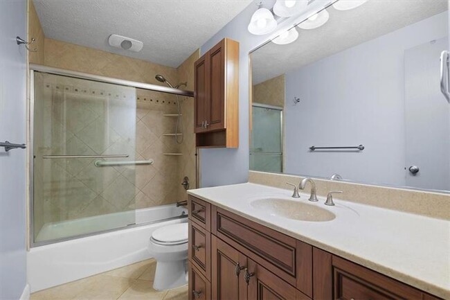 Building Photo - 1101 Timberglen Dr