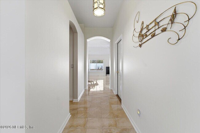 Building Photo - 900 Oak Arbor Cir