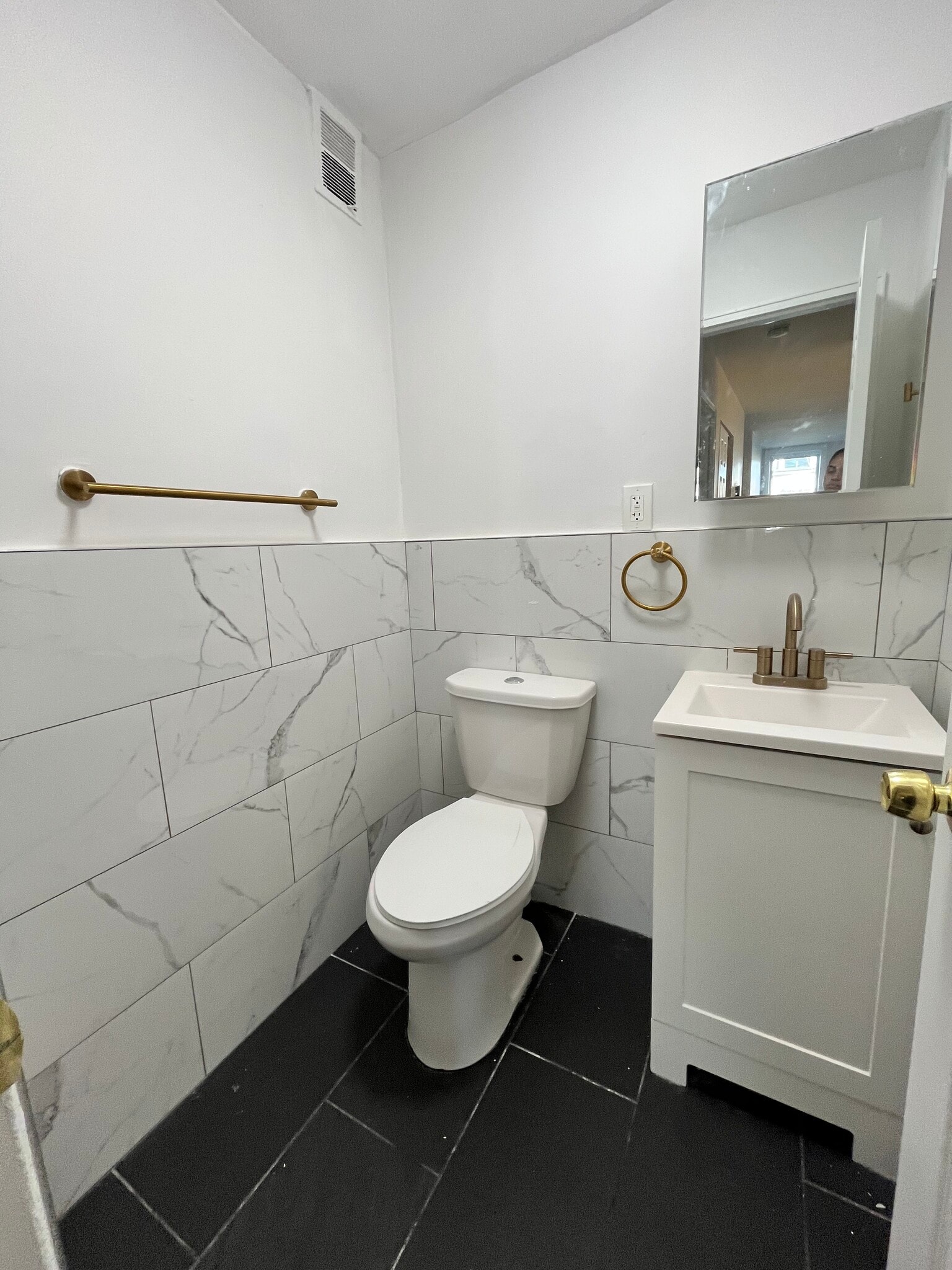 117 Wade St 2G - 121 Wade St