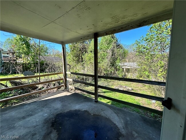 Building Photo - 507 Cedar Ave