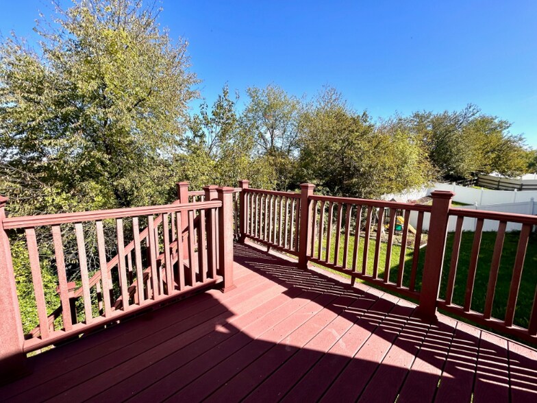 Building Photo - 48 Skyview Cir