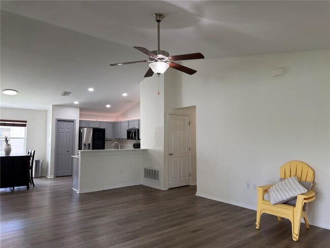 Building Photo - 11340 Southwind Lake Dr