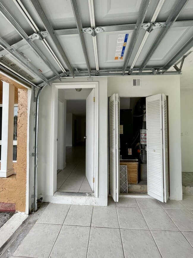 Building Photo - 11420 NW 35th St