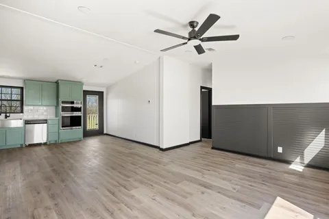 Building Photo - 1730 Wildhorse Ln