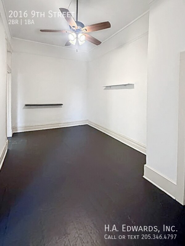 Building Photo - 2016 9th St