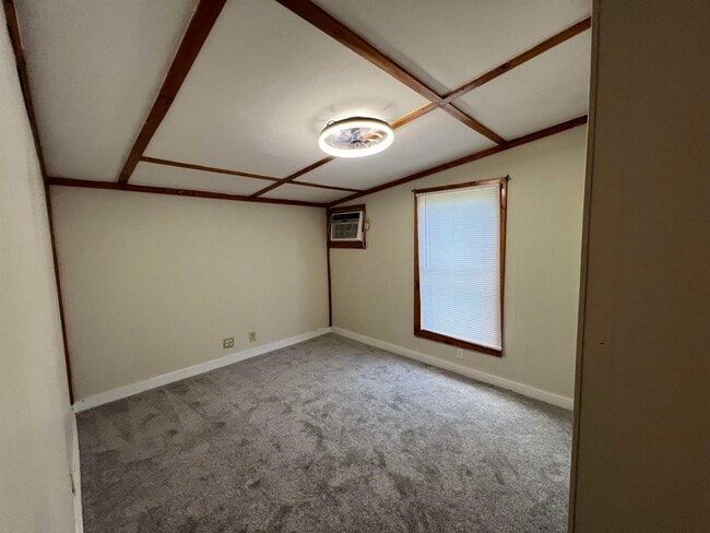 Building Photo - 3206 Louisiana Ave