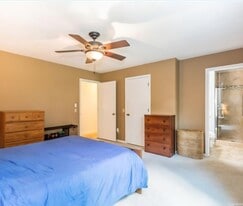 Building Photo - 2905 Maple Grove Dr